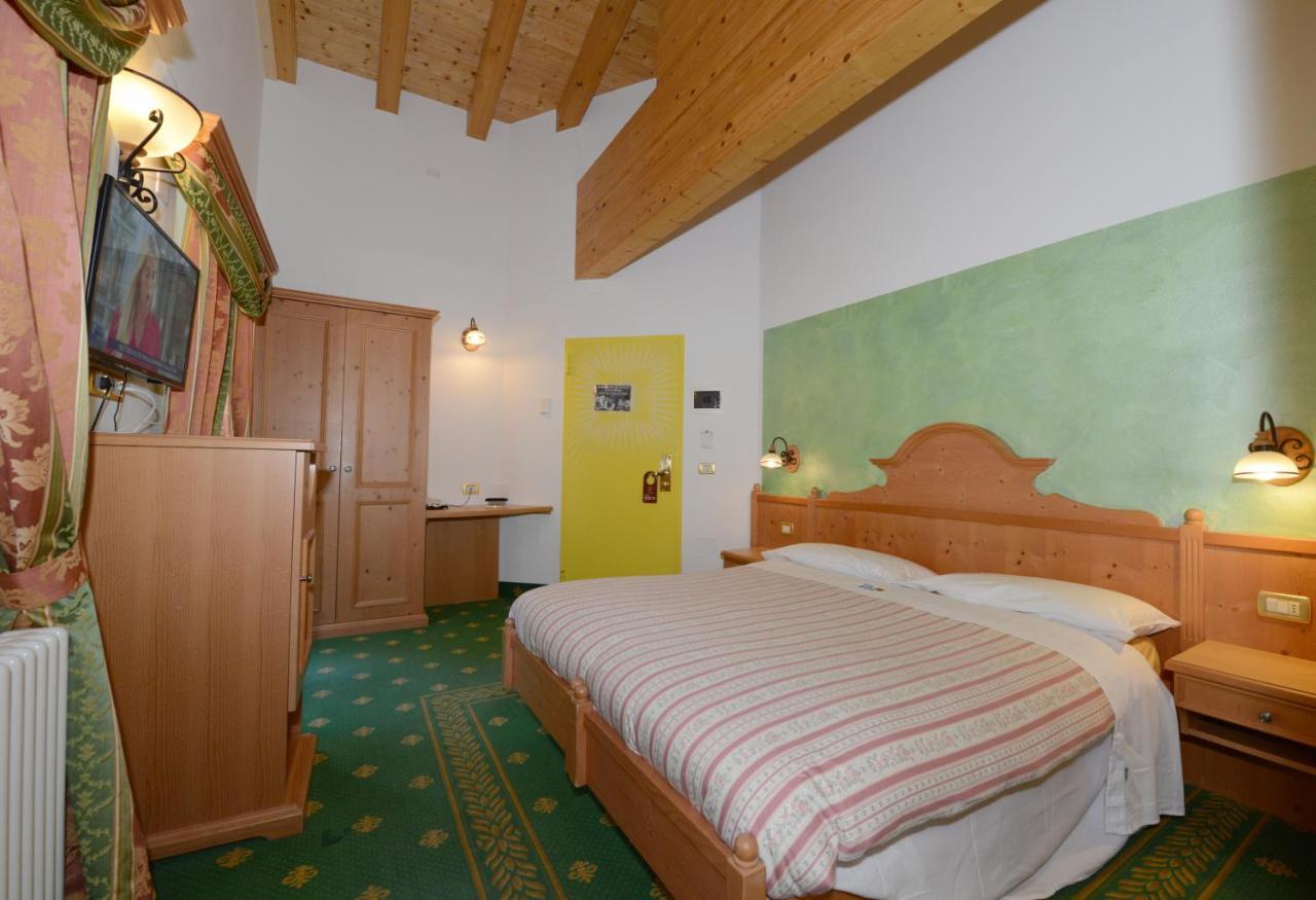 Hotel Sole Passo del Tonale Exterior foto