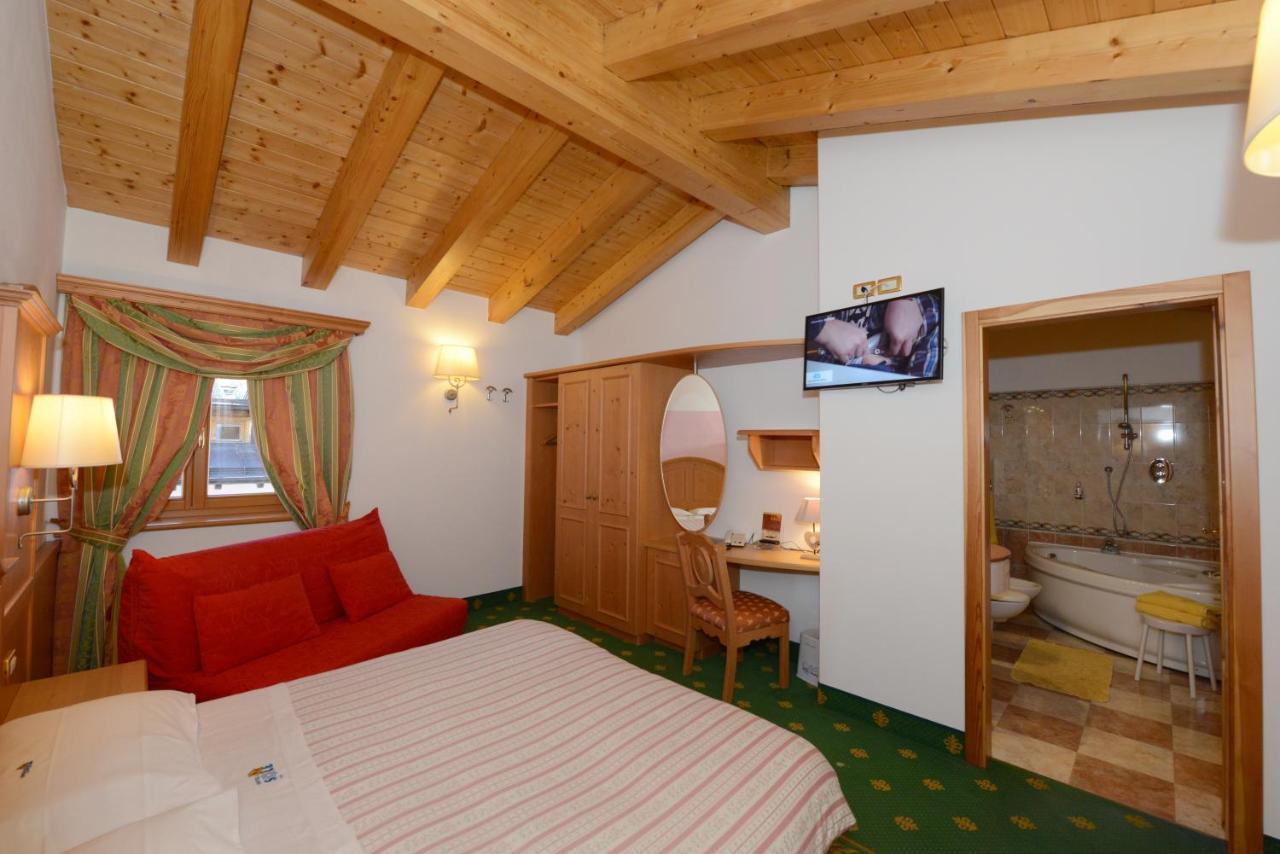 Hotel Sole Passo del Tonale Exterior foto